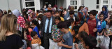 Bağlar Belediye Başkanı Beyoğlu'ndan çocuklara yardım