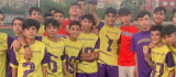 Bağlar Belediyespor'un U14 takımı Diyarbakır şampiyonu