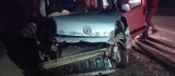 Bingöl'de araç duvara çarptı: 3 yaralı
