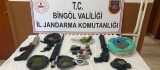 Bingöl'de düzenlenen operasyonda silahlar ve uyuşturucu ele geçirildi: 2 gözaltı