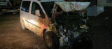 Bingöl'de hafif ticari araç sürüye çarptı: 6 kişi yaralandı, 50 koyun telef oldu