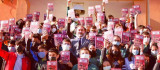 CHP Elazığ İl Başkanı Duran, öğrencilere Nutuk kitabını hediye etti