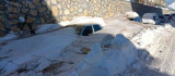 Darende'de kar araç boyunu aştı
