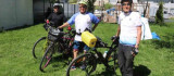 Depremzedelere bisikletli moral