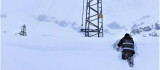 Dicle Elektrik ekiplerinin zorlu kış mesaisi