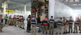 Diyarbakır'a yurtiçi ile yurt dışından 215 tır ve kamyonet yardım ulaştırıldı