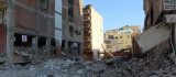 Diyarbakır'da 2 müteahhit yaptıkları binanın enkazında hayatını kaybetti