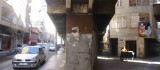 Diyarbakır'da giriş katı hariç kolonları olmayan bina depremlere rağmen ayakta