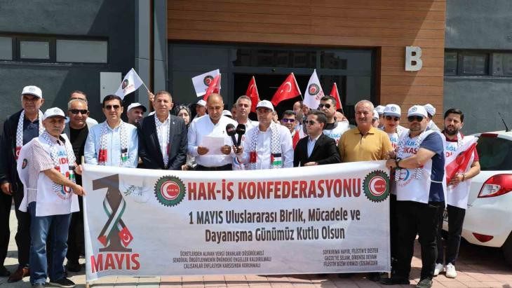 Diyarbakır'da Öz-Sağlık Sendikası 1 Mayıs'ı kutladı