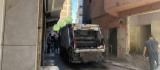 Diyarbakır'da terör yandaşları belediyenin çöp arabasını ateşe verdi