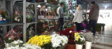 Diyarbakır'daki çiçekçilerde 'Öğretmenler Günü' yoğunluğu