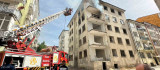 Elazığ'da ağır hasarlı binada yangın