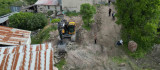 Elazığ'da ağır hasarlı yapıların yıkımı başladı