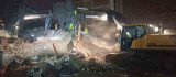 Elazığ'da çöken binada arama kurtarma çalışmaları sürüyor
