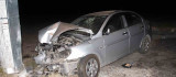 Elazığ'da kontrolden çıkan otomobil aydınlatma direğine çarptı: 6 yaralı