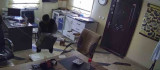 Elazığ'da ofis malzemesi çalan şüpheli kameralara yakalandı
