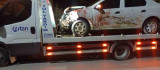 Elazığ'da otomobil koyun sürüsüne daldı: 2 yaralı