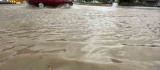 Elazığ'da şiddetli yağış: Cadde ve alt geçitleri su bastı