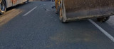 Elazığ'da ters yöne giren iş makinesi otomobile çarptı: 3 yaralı