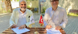 Fedakar dede Türkiye'nin en iyi otizm profesörü ile sözleşme imzaladı
