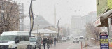 Karlıova'da kar yağışı başladı