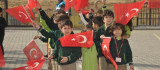 Malatya'da 10 bin bayrak dağıtıldı
