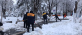 Malatya'da 530 kırsal mahallenin yolu kardan kapandı