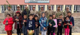 Tunceli'de jandarma, öğrencilerle birlikte fidan dikti