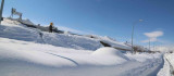 Tunceli'nin Ovacık ilçesi kardan kayboldu