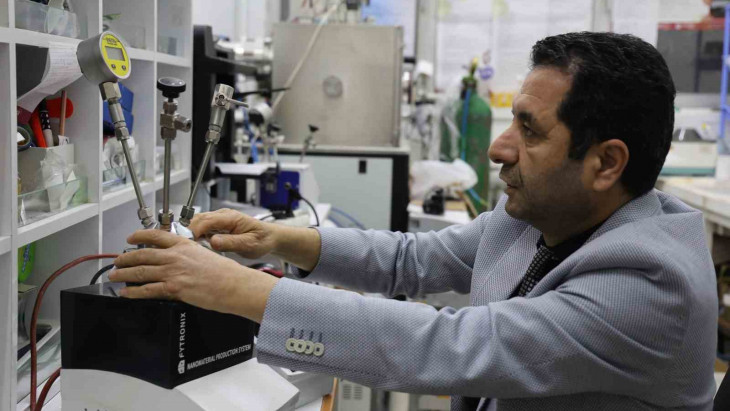 Türk bilim adamı, ateşlendiğinde yüksek enerji salınımına sahip nano-enerjik grafen geliştirdi
